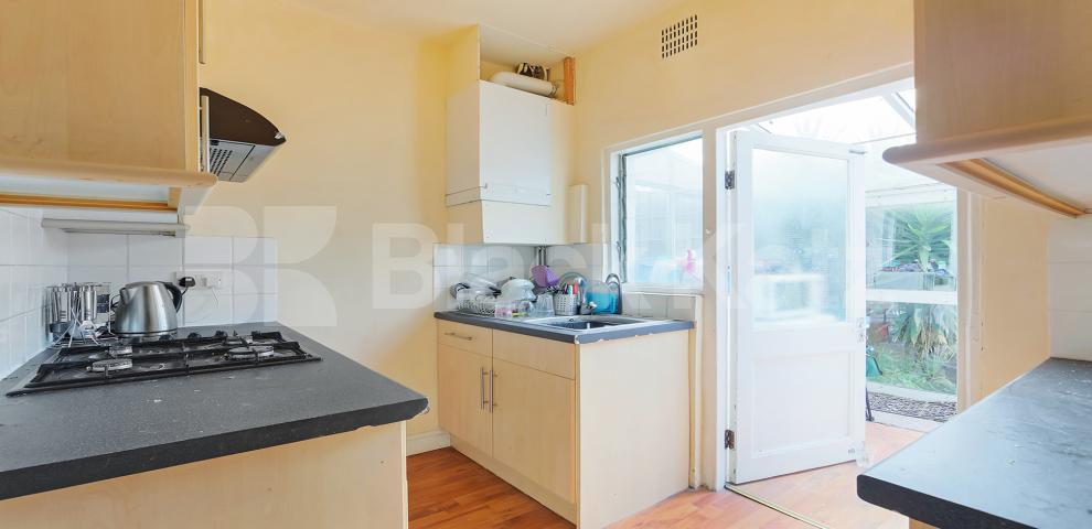 			NEW INSTRUCTION, 3 Bedroom, 1 bath, 1 reception House			 Littleton Street, Earlsfield